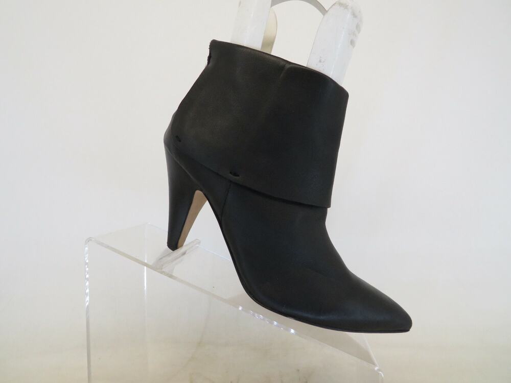 IVANKA TRUMP Womens Black Leather Zip Fold Over Ankle Boots Booties Size 8.5 M